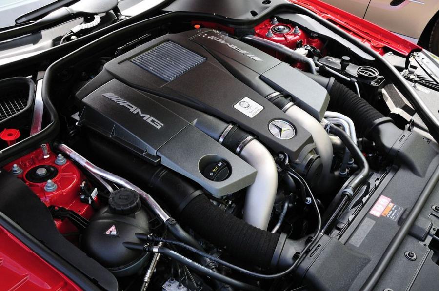  Mercedes-Benz SL63 AMG 2013 года  (фото 26 из 84)